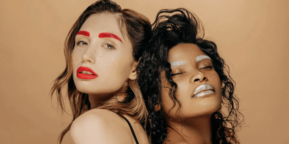Cover for French Speaking Photographer needed High-End Cosmetic Brand Commercial